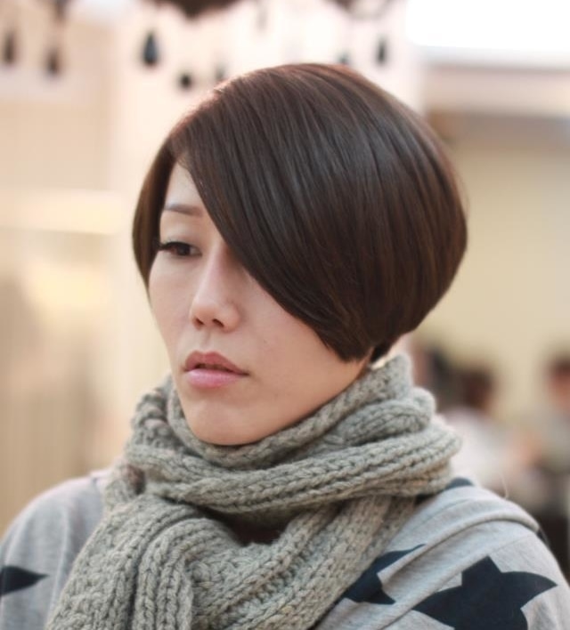 不對稱短髮