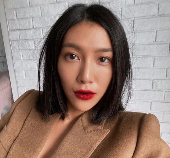 女生齊長髮型、鎖骨髮、撩耳齊短髮、女生中長髮、下巴短髮