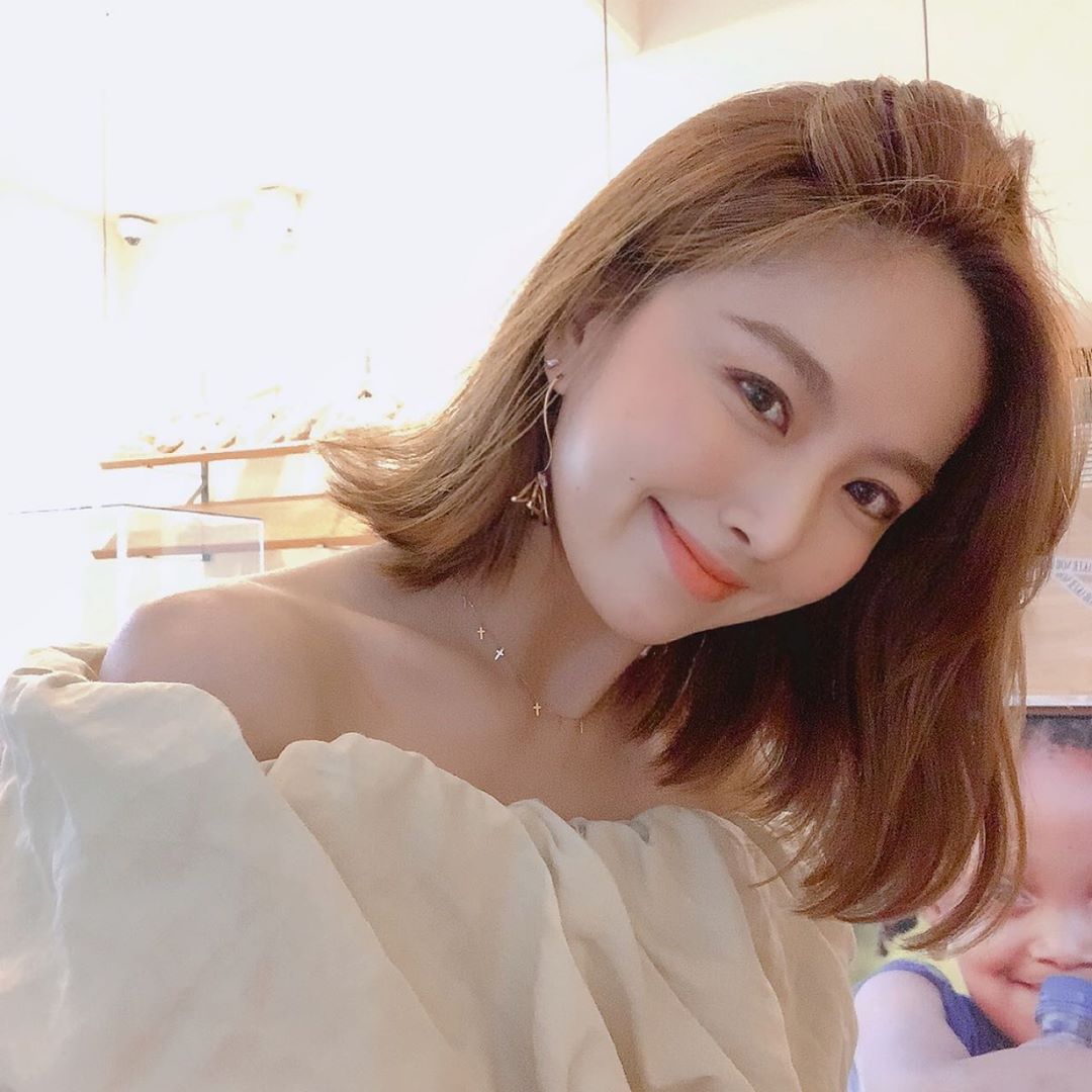 旁分鎖骨髮 &times; 自然焦糖米棕色