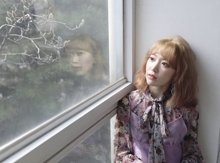 iz*one宮脇咲良粉霧金髮