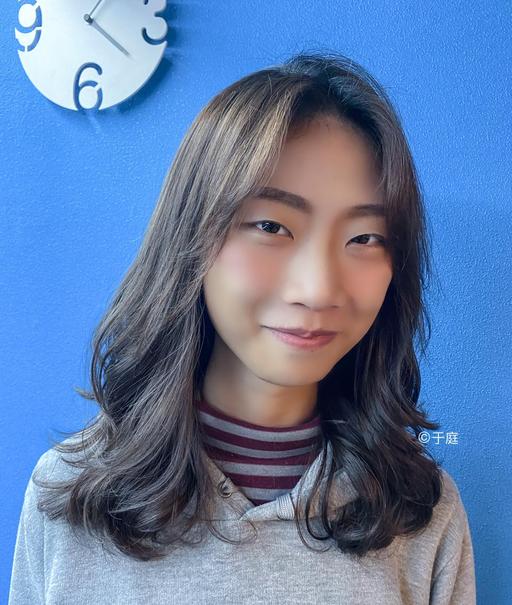 发型设计师 于庭