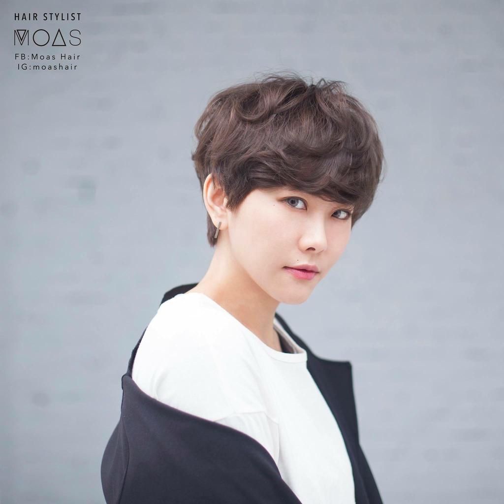 女生極短髮