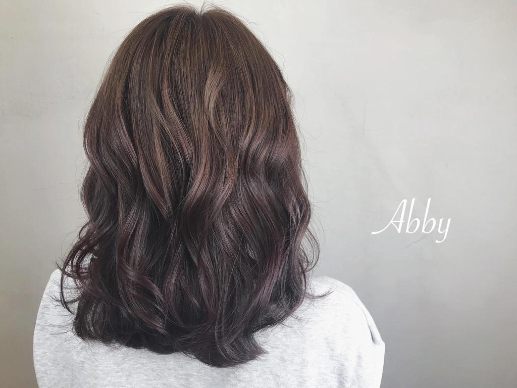 高雄市Art 101 Hair Salon 中正店設計師Abby Lai的玫瑰髮色作品