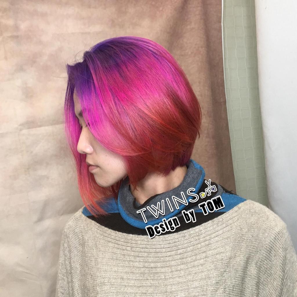 桃園市Twins桃園店設計師湯姆勇的髮根漸層髮色作品