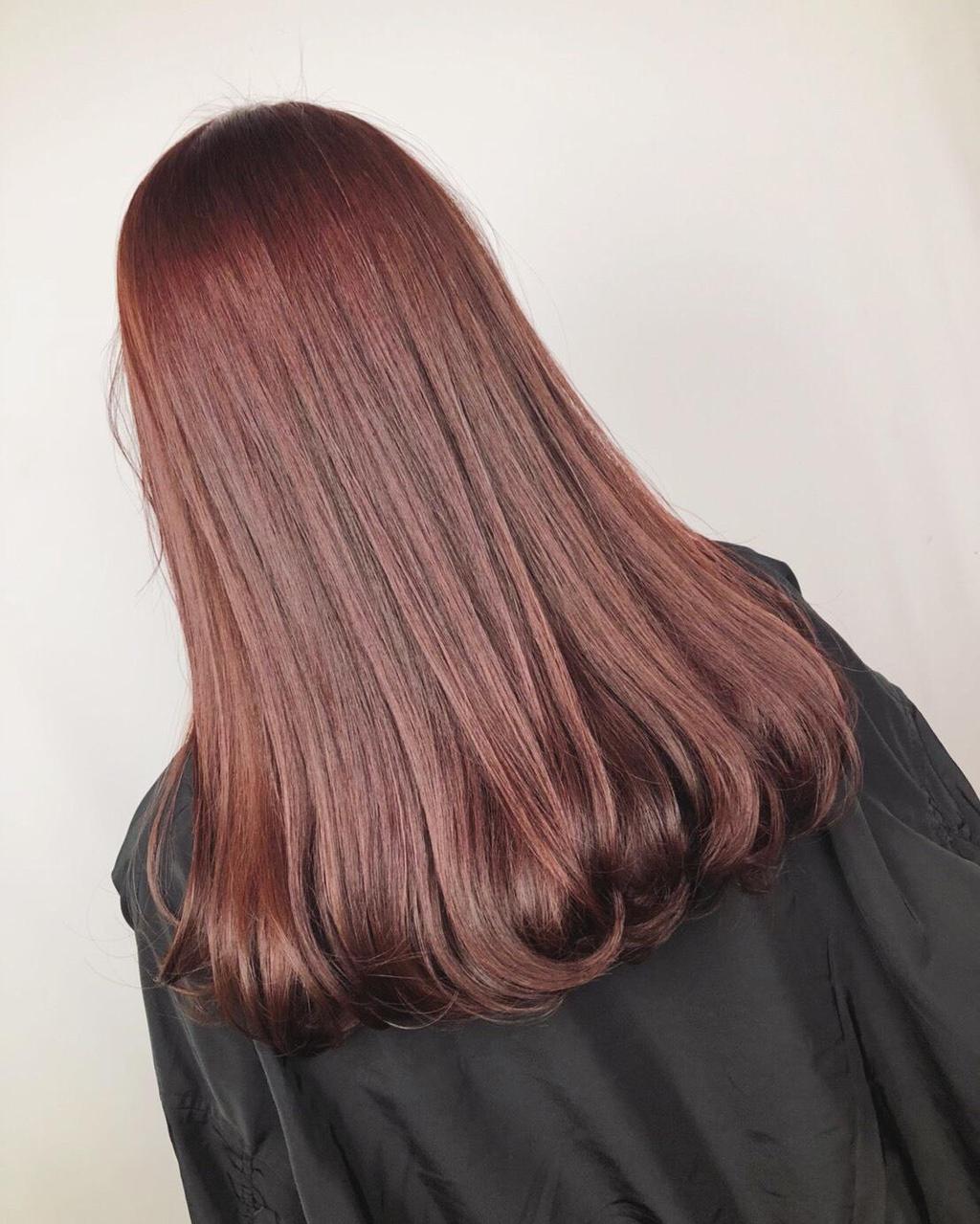 台北市Ink Hair Salon設計師Iven陳映臻的玫瑰咖啡髮色作品