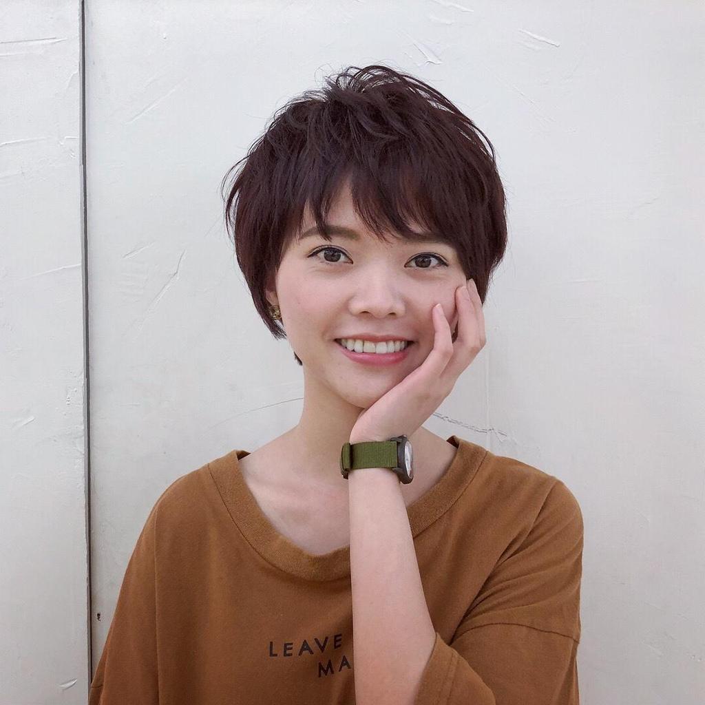 女生極短髮