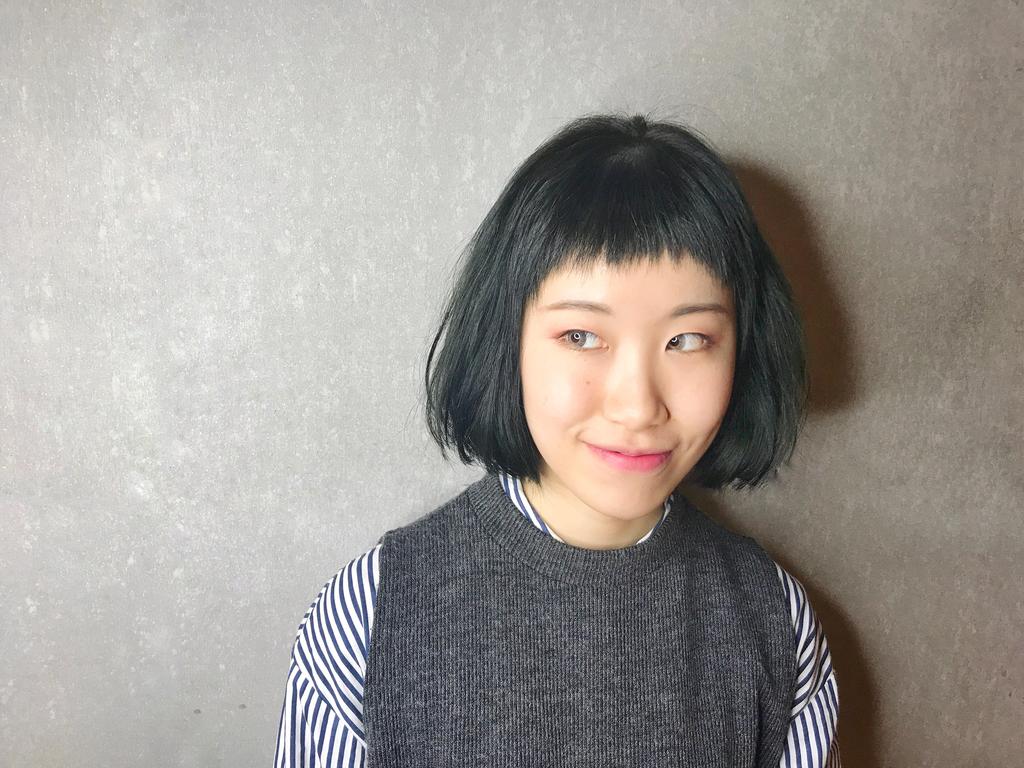 眉上瀏海、女生短髮、破碎瀏海