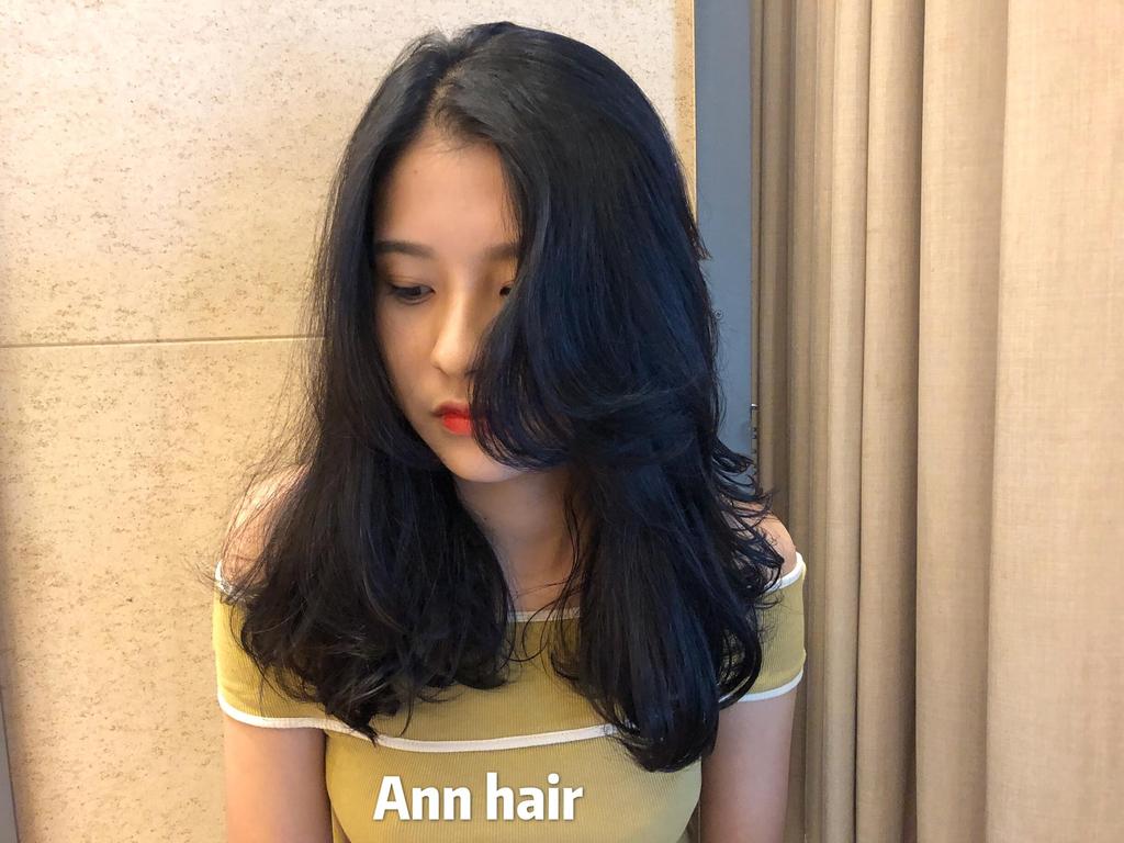 台北市后起 hair salon設計師Ann的長卷髮作品