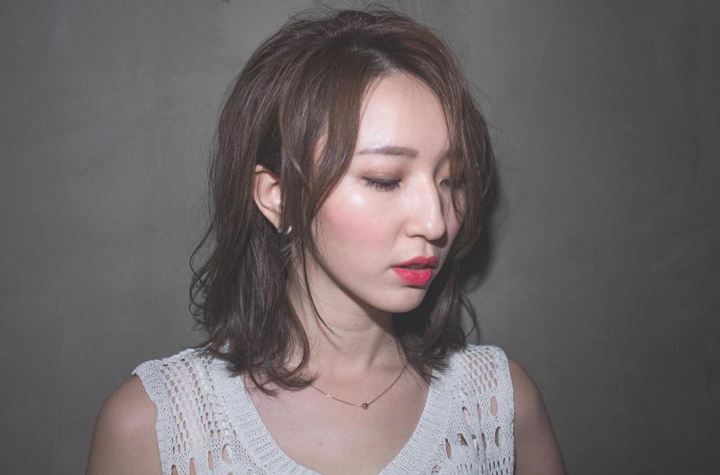 及肩髮
