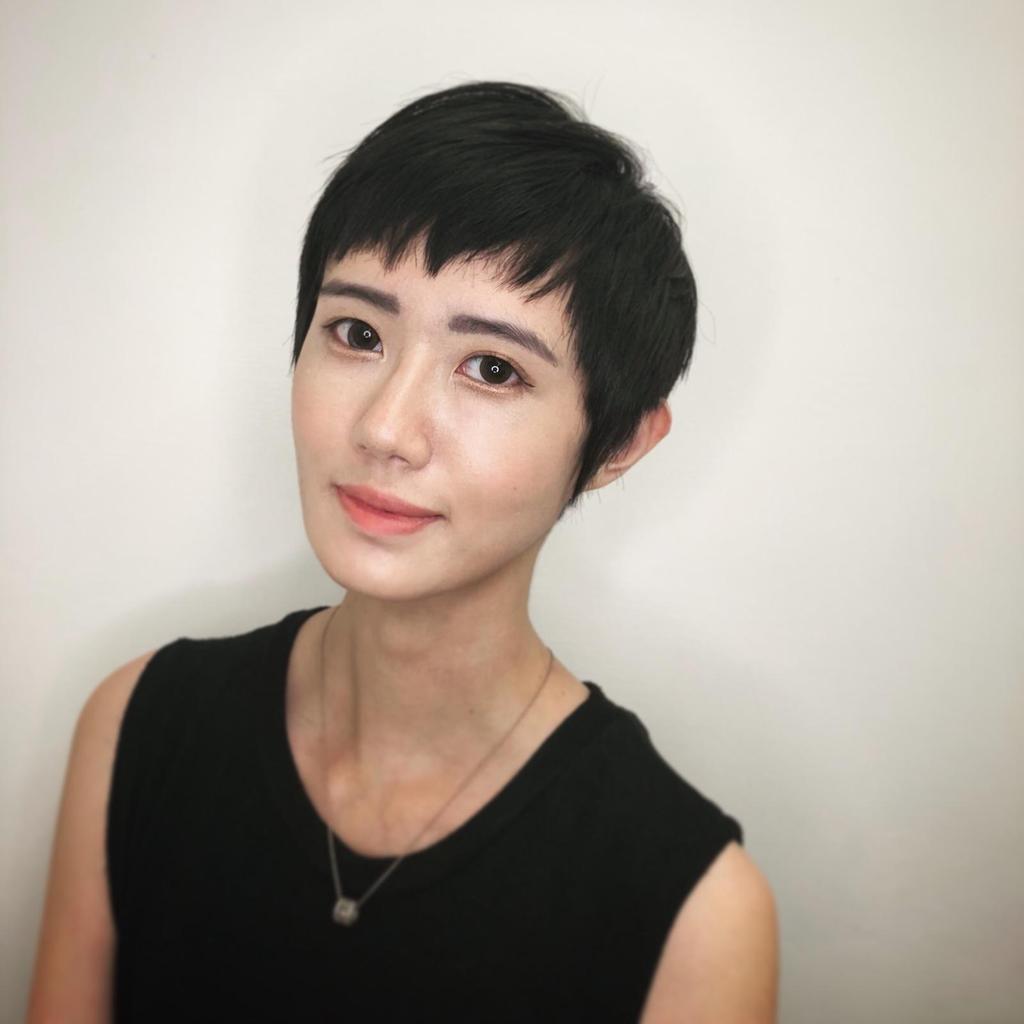 女生眉上瀏海、男孩風女生短髮、破碎瀏海