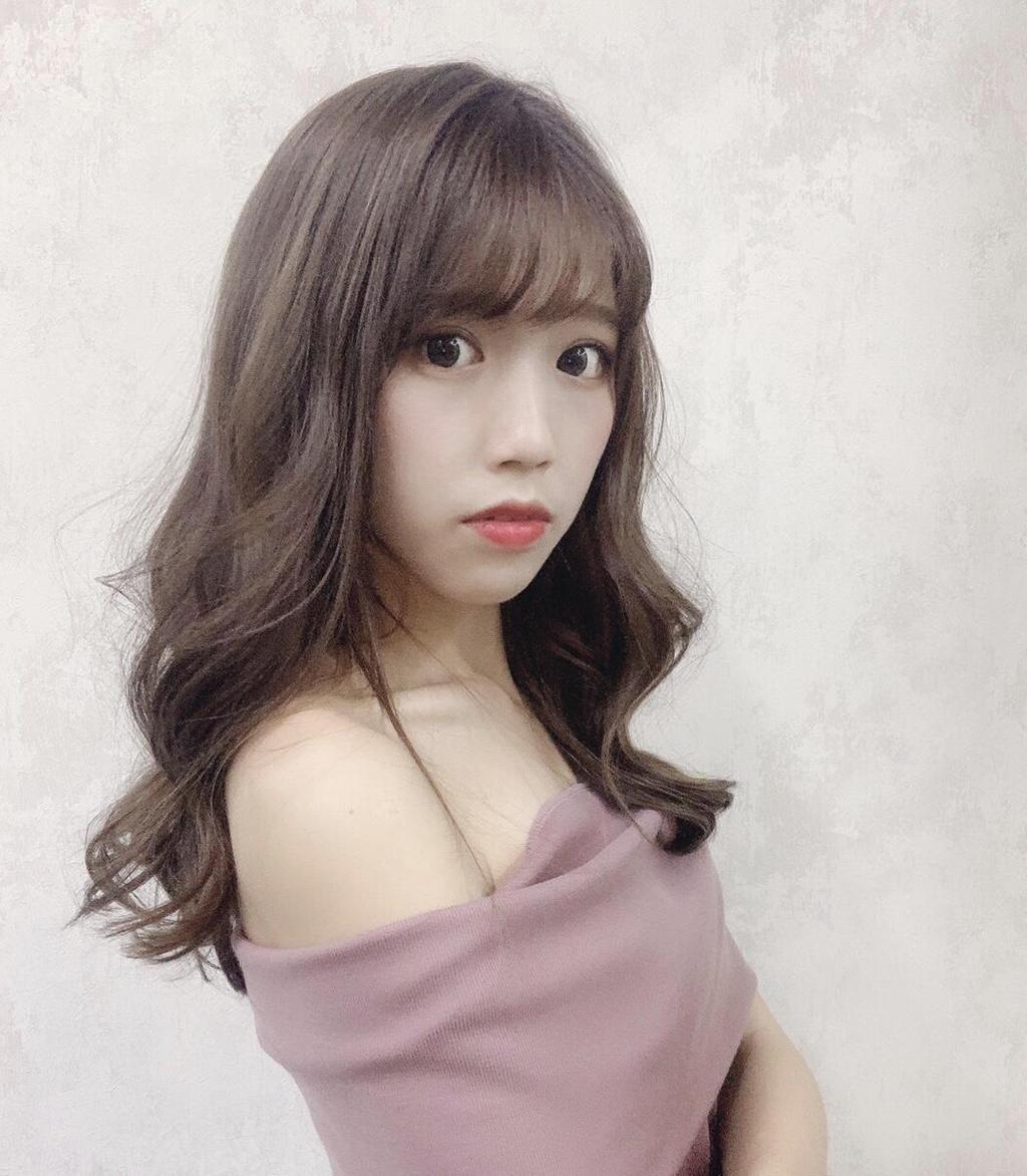 女生髮型、女生長髮、棕色系、空氣瀏海