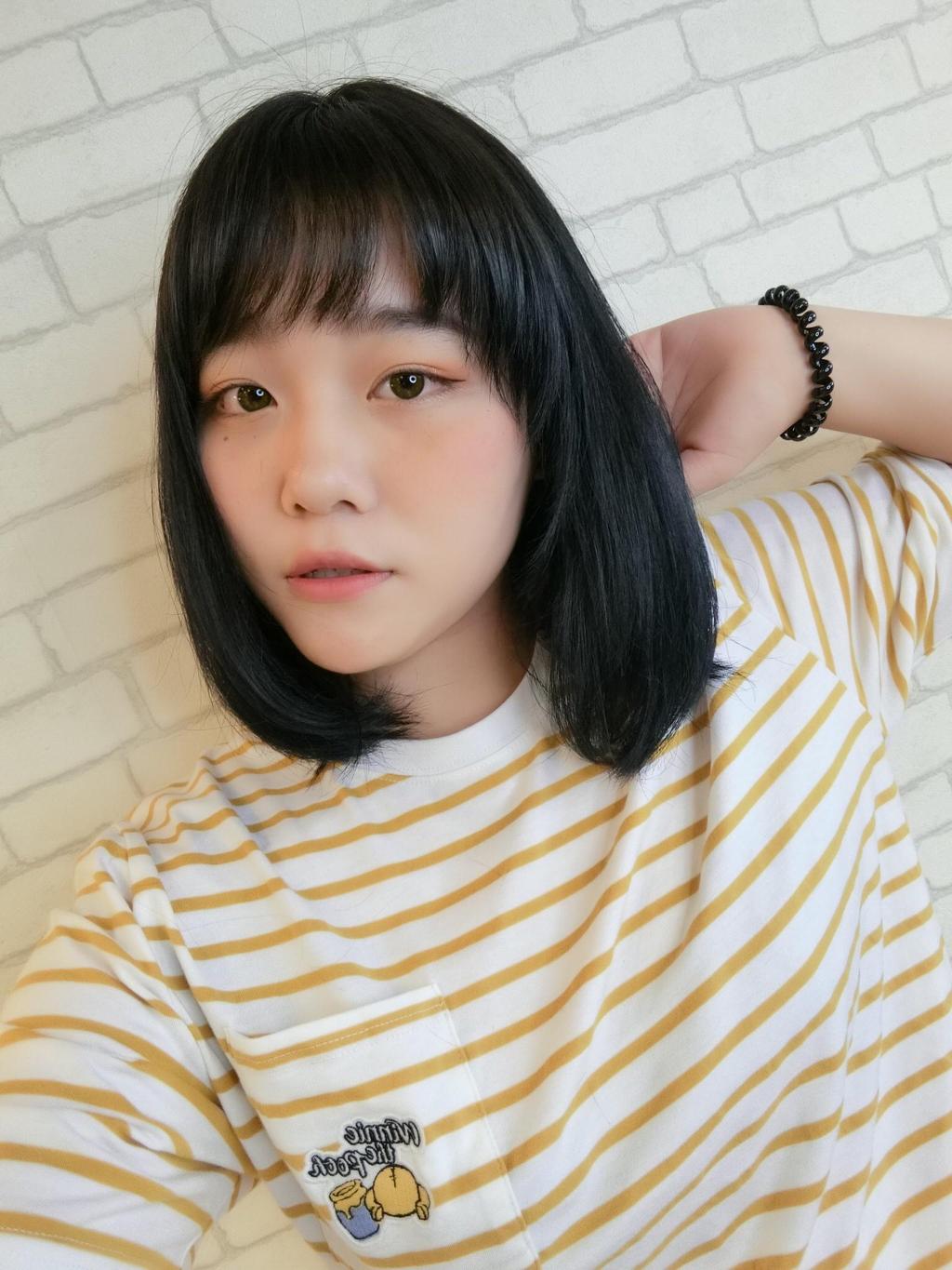 女生髮型、女生短髮、及肩短髮、氧氣瀏海、深色系