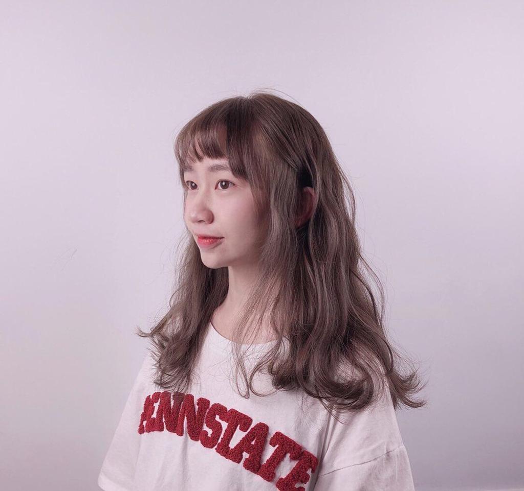 女生長髮、女生波紋卷、女生染髮、咖啡髮色、冷棕色