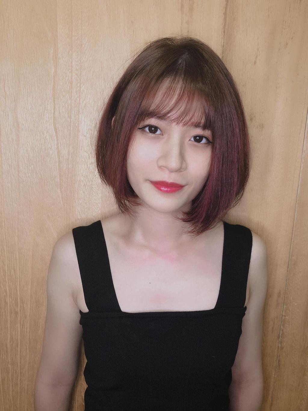 长发又常用吹风筒的我很注重头发的保养，最近试用了这款Newart 红宝石能量瞬护隔离霜只需10秒就轻松地梳開糾結的头发，头发也变得比较柔顺, image size:1024x1366