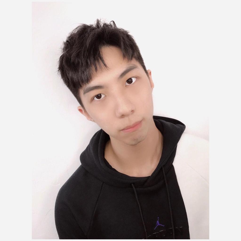 男生短髮逗號瀏海