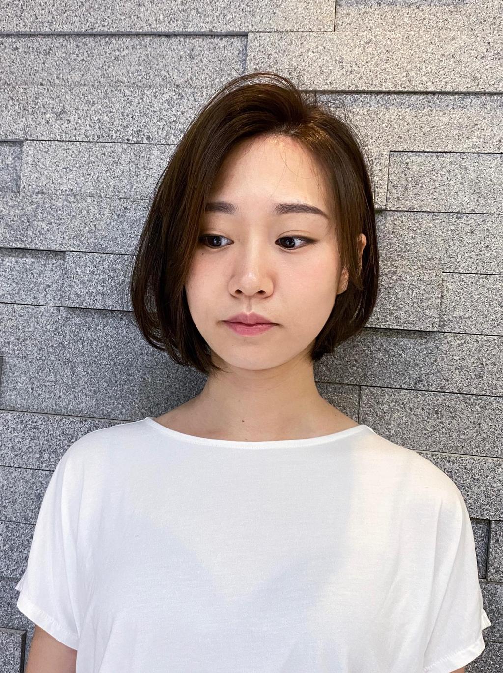 StDOR  Ivy的髮型作品,台中染髮,女生短髮,長瀏海,鮑伯頭,女生染燙,短髮,不用漂髮,清新中短髮-(耳下肩上),女生染髮,中性髮,鵝蛋臉,台中剪髮,琥珀棕色,布朗尼髮色,染髮,中性頭皮,下巴短髮