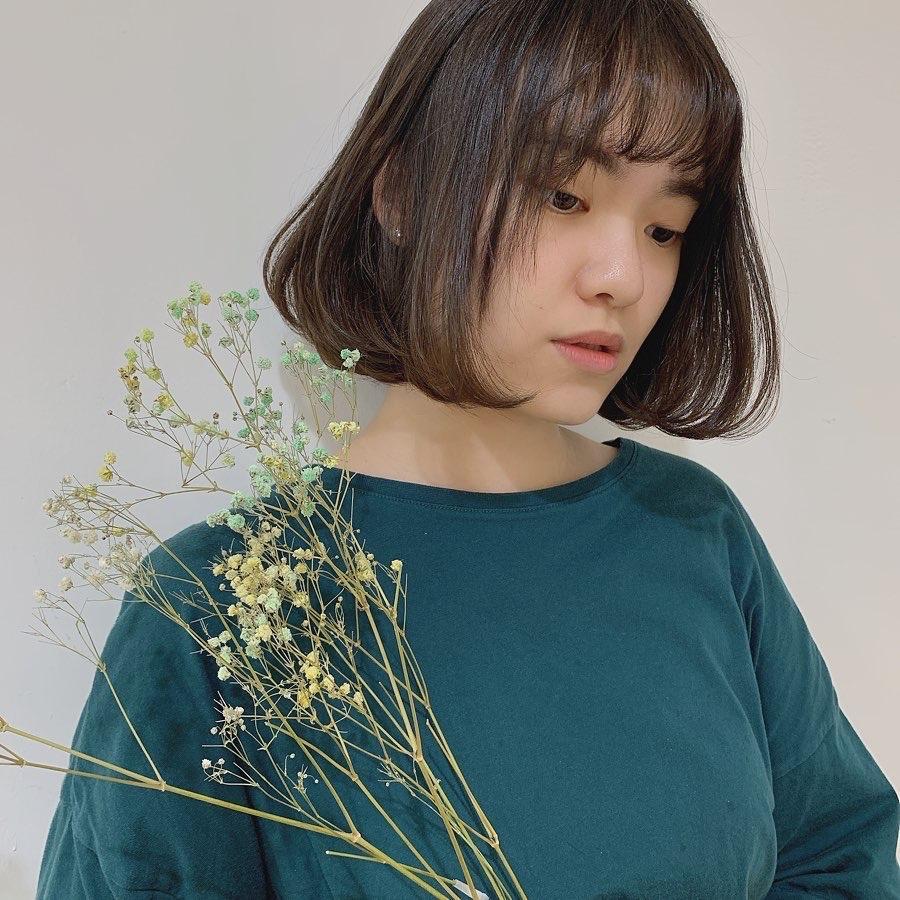 sieg_elin的髮型作品,女生短髮,鮑伯頭,台北剪髮,女生染燙,溫塑燙,短髮女神系,短髮,短瀏海,髮妝燙,女生燙髮,清新中短髮-(耳下肩上),女生短卷髮-(耳下肩上),髮妝燙(短髮),細軟髮,台北燙髮,下巴短髮,長臉,女生眉上瀏海,大安區剪髮,大安區燙髮,台北東區,燙髮,布朗尼髮色