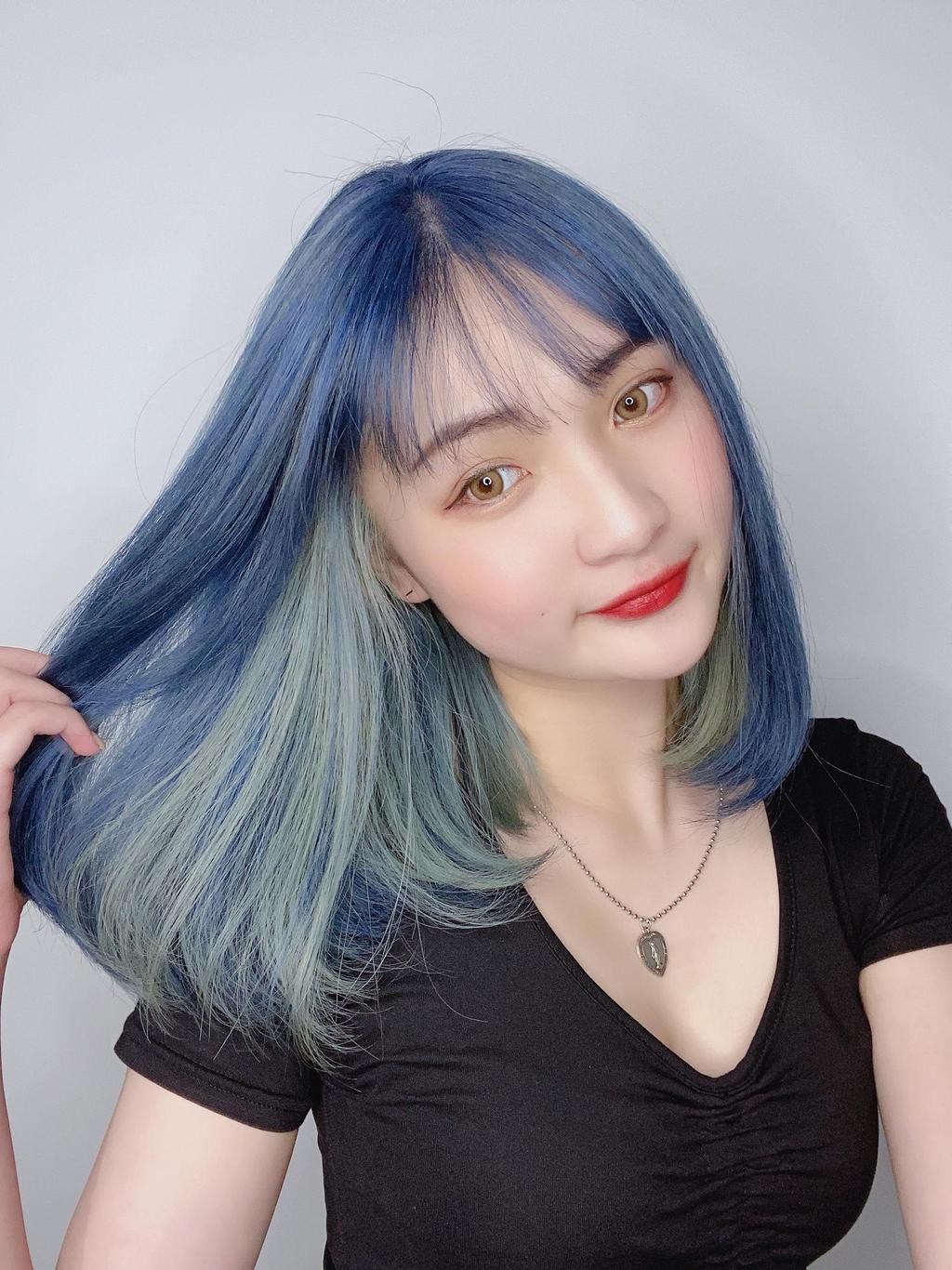 清透髮感正夯，仙氣女孩必染藍莓冰沙色