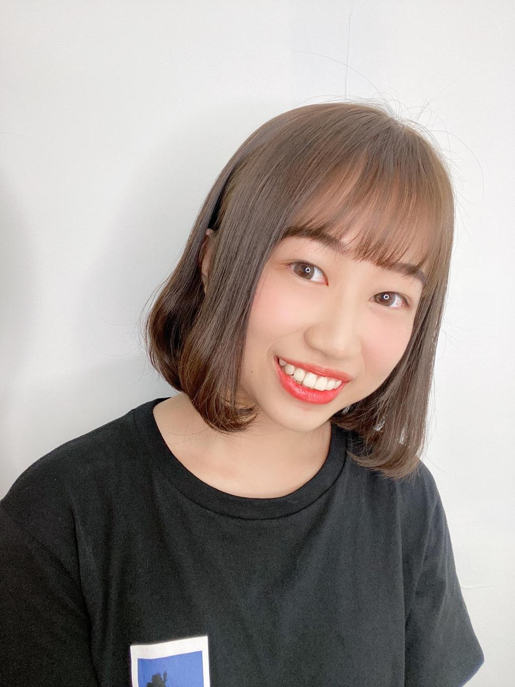 女生齊長髮型、鎖骨髮、撩耳齊短髮、布朗尼髮色