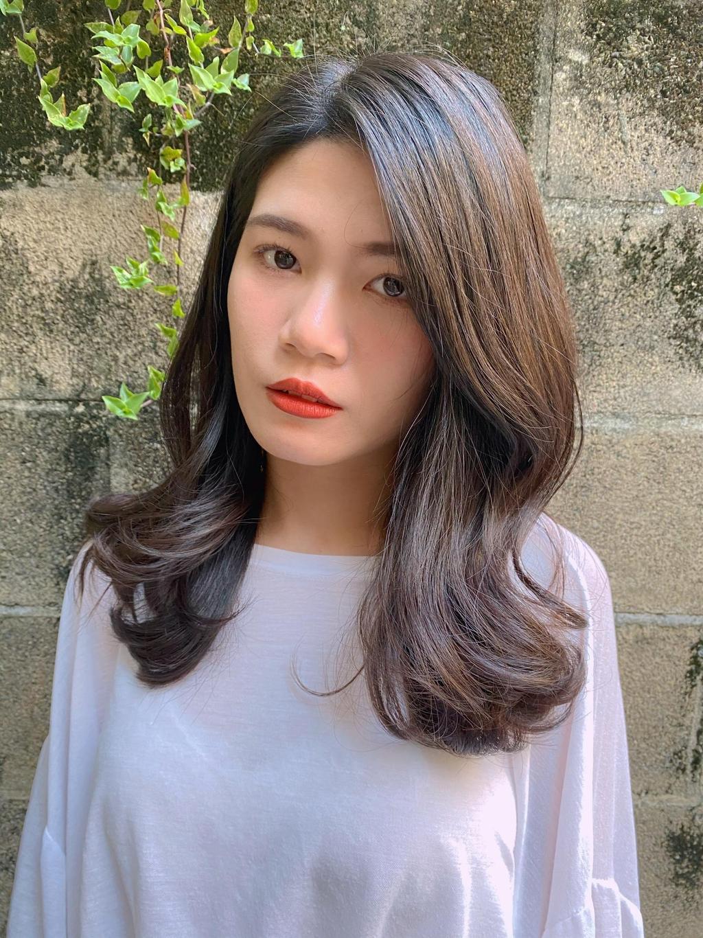 八字瀏海、韓系魚尾燙、韓式氣墊燙、奶茶色