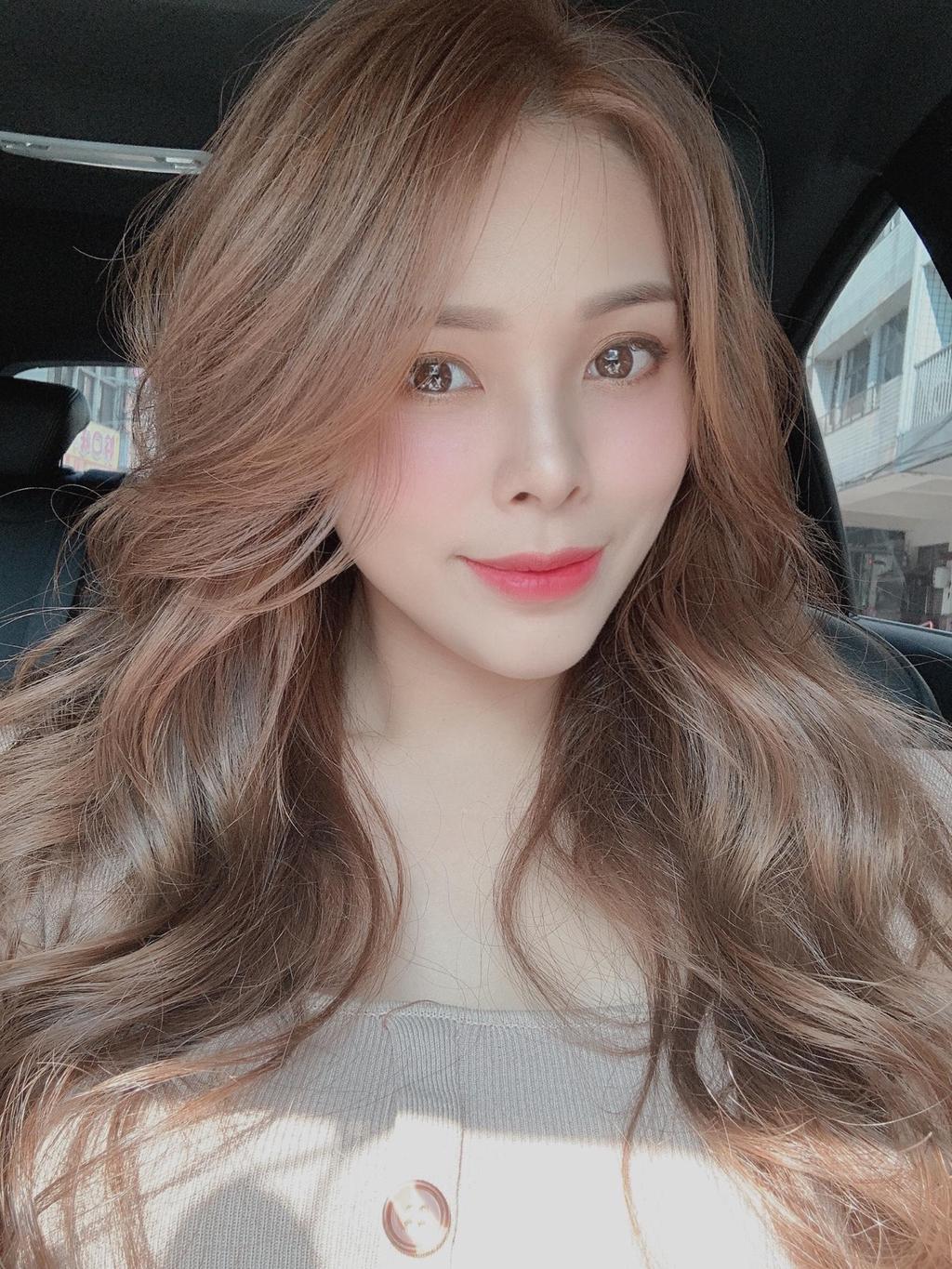 蜂蜜奶茶色、珠寶盒光透髮色、浪漫大卷